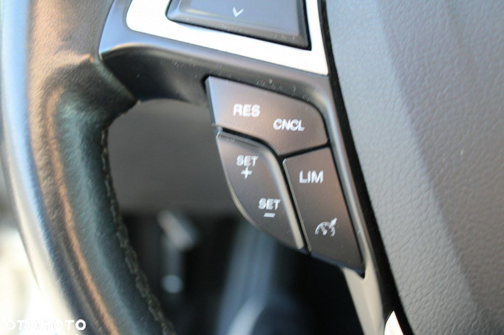 Ford Mondeo - 21