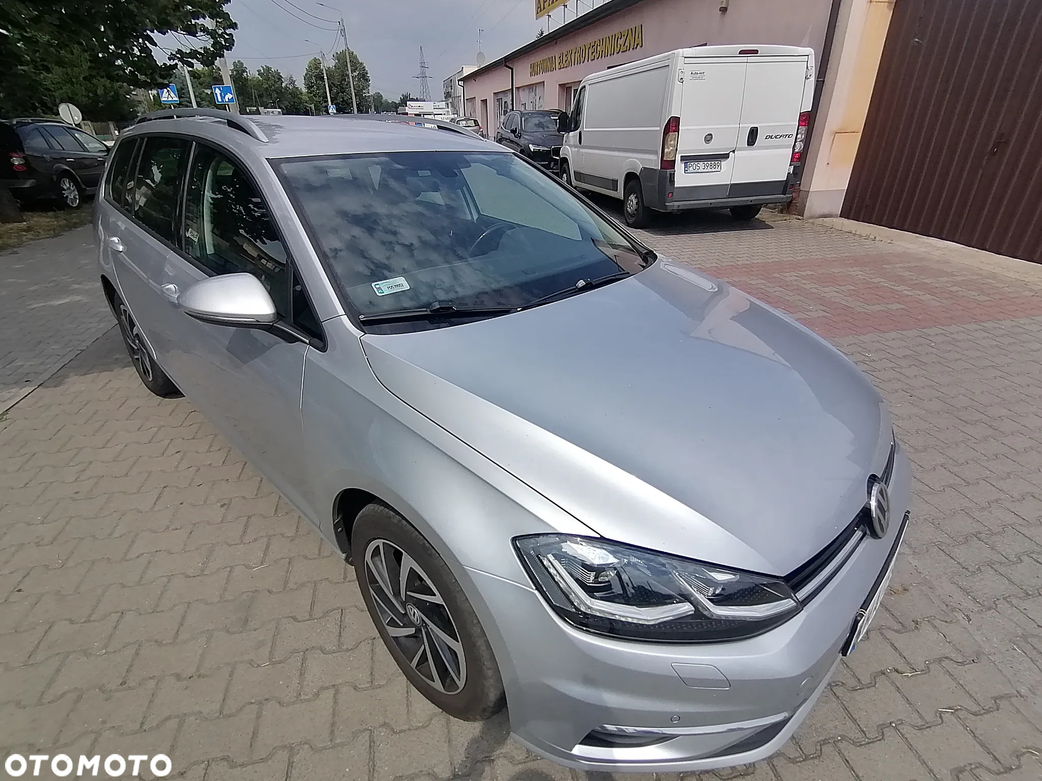Volkswagen Golf Variant 2.0 TDI SCR DSG Join - 17