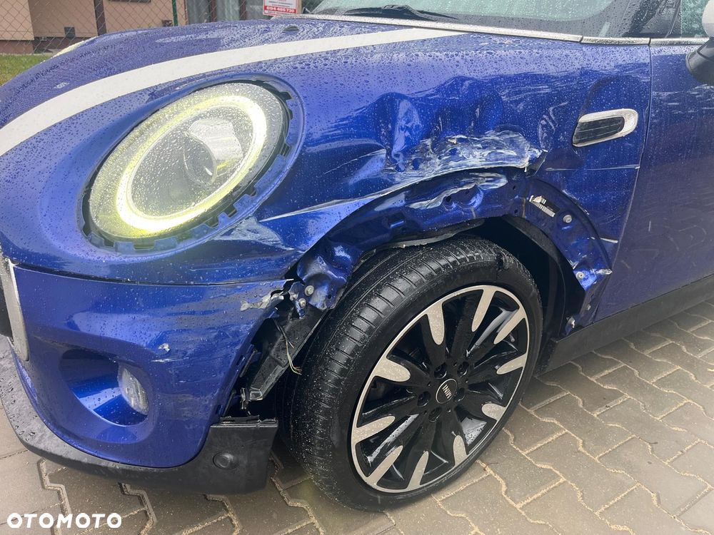MINI Cooper Essential Trim - 23