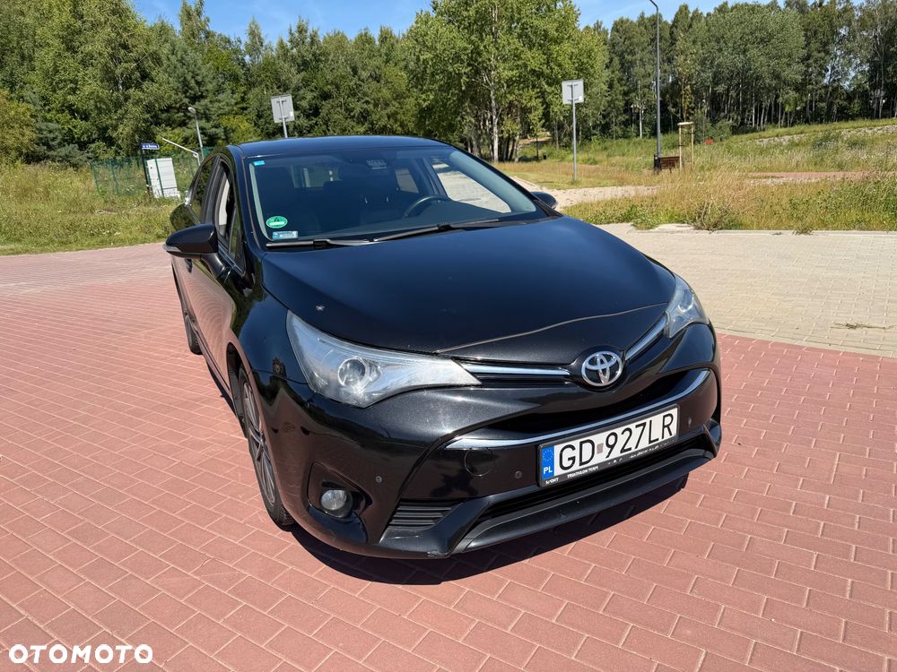 Toyota Avensis 2.0 D-4D Premium - 14