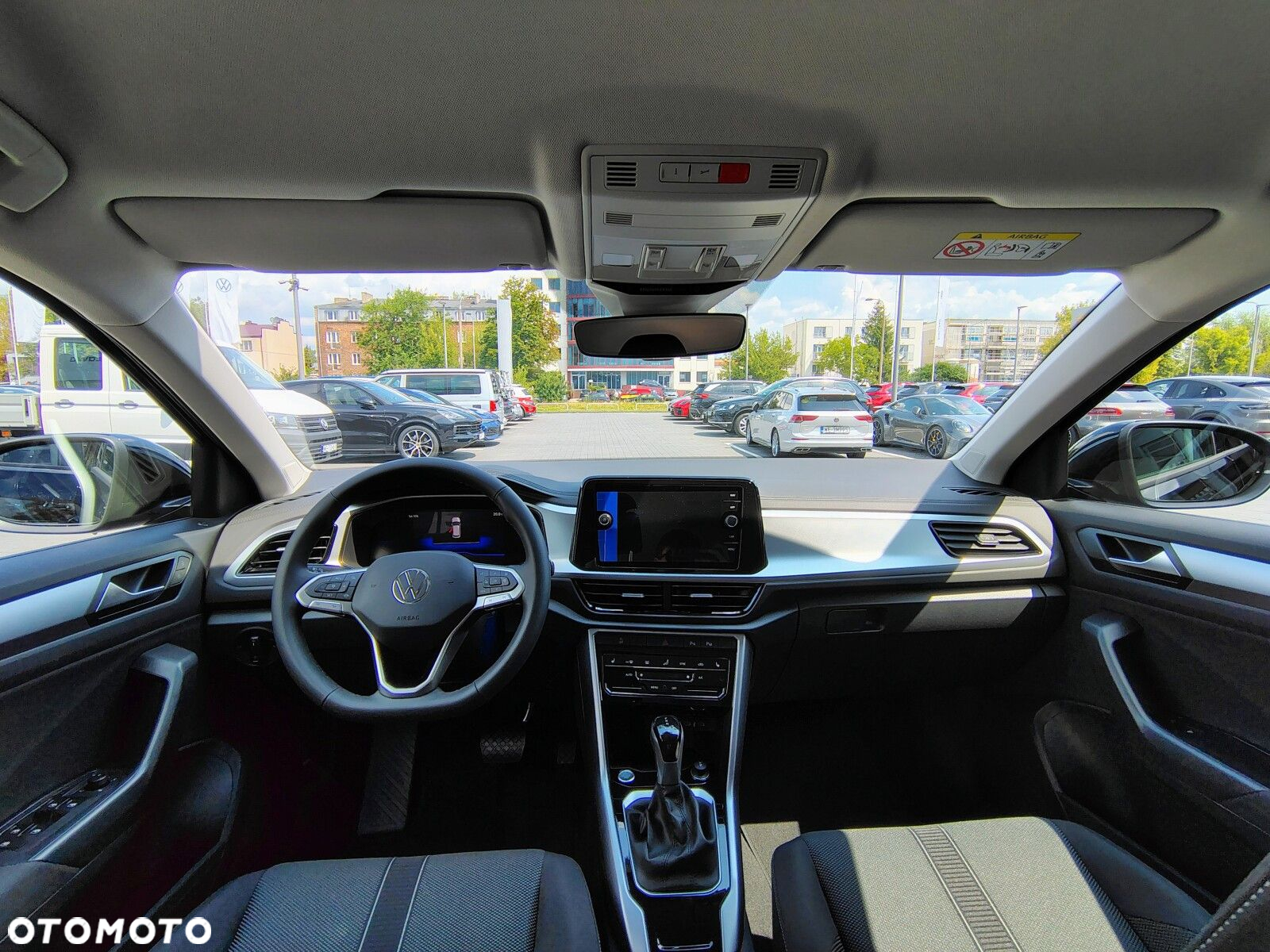 Volkswagen T-Roc - 23
