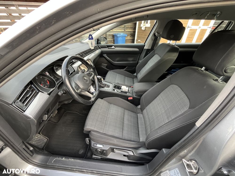 Volkswagen Passat Variant 2.0 TDI SCR DSG Business - 12