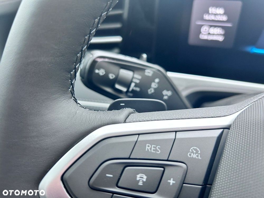 Volkswagen Passat - 22