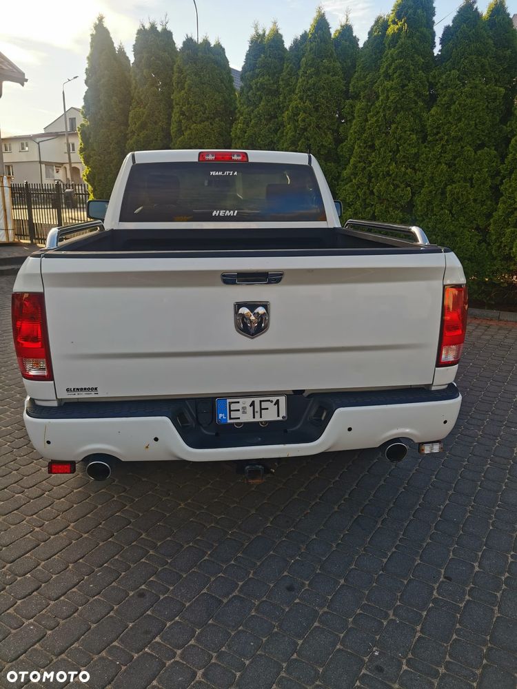 Dodge RAM - 6