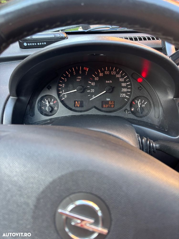 Opel Corsa - 8
