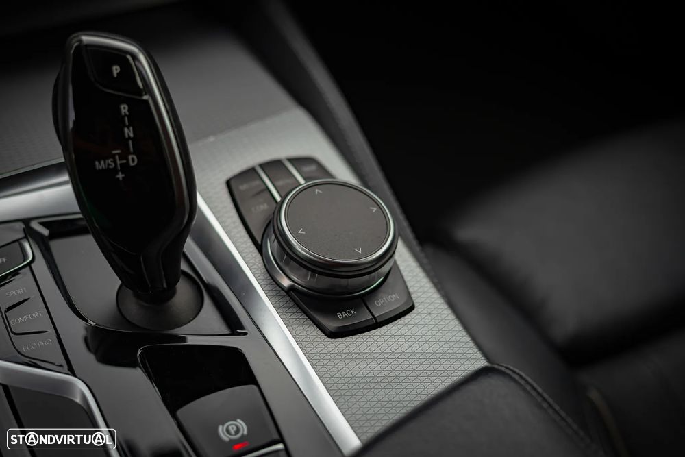 BMW 520 d Pack M Auto - 28