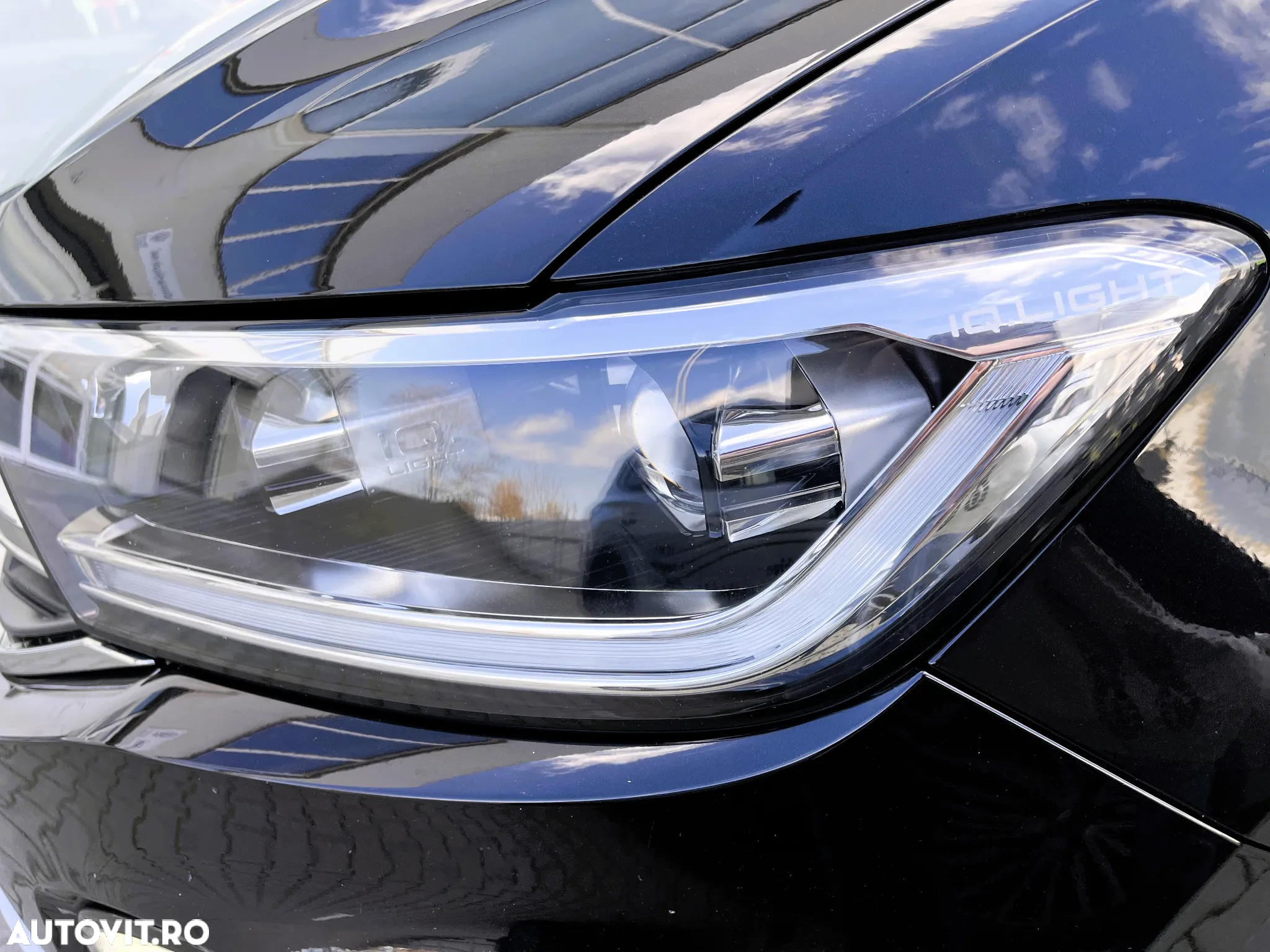 Volkswagen T-ROC 1.5 TSI DSG Style - 25