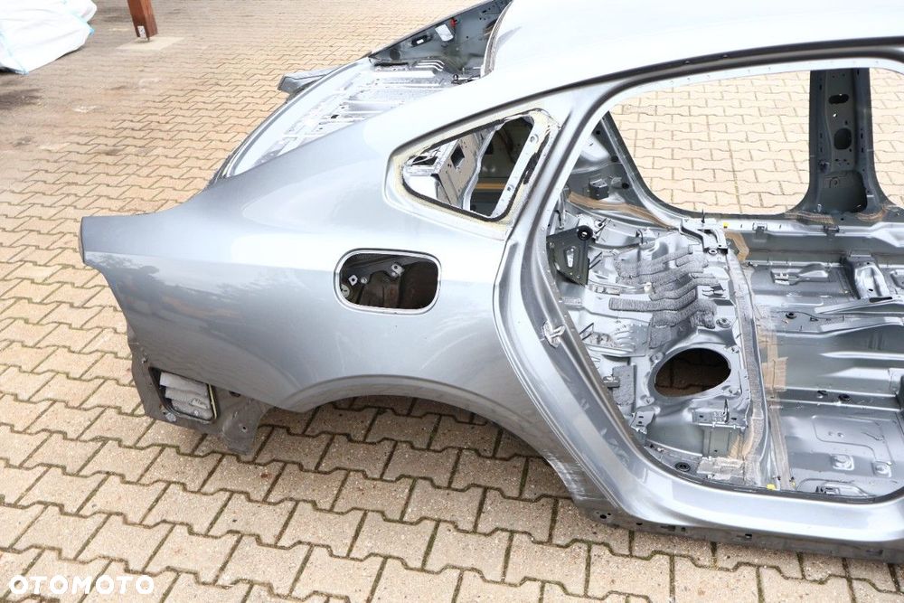 VOLVO S90 II ĆWIARTKA BŁOTNIK PRAWA TYŁ 714