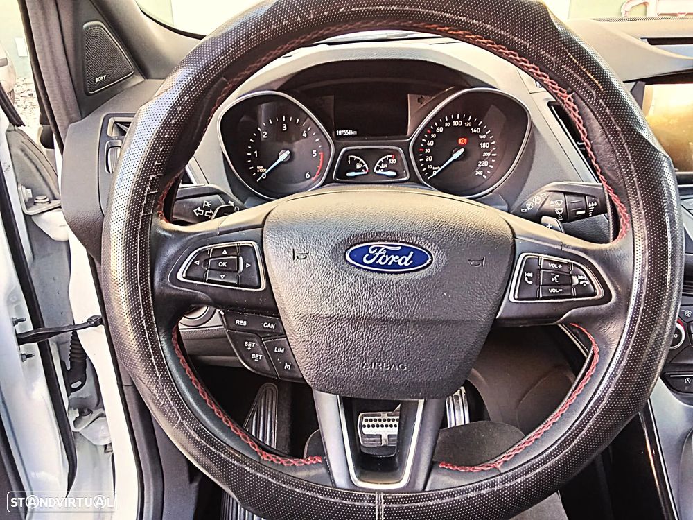 Ford Kuga 1.5 TDCi ST-Line Powershift - 11