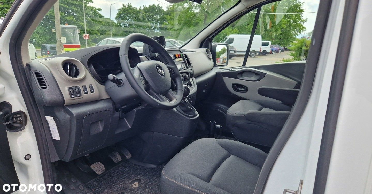 Renault Trafic - 15