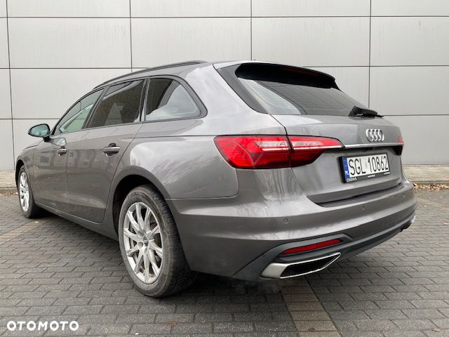 Audi A4 Avant - 11