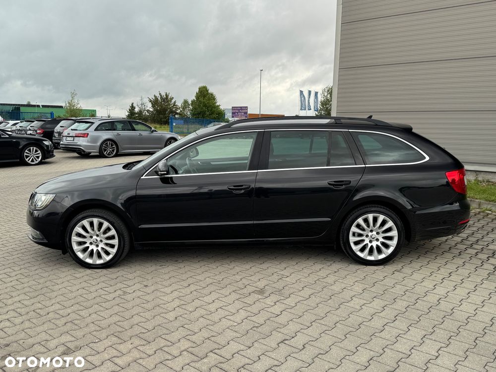 Skoda Superb 2.0 TDI Elegance DSG - 8