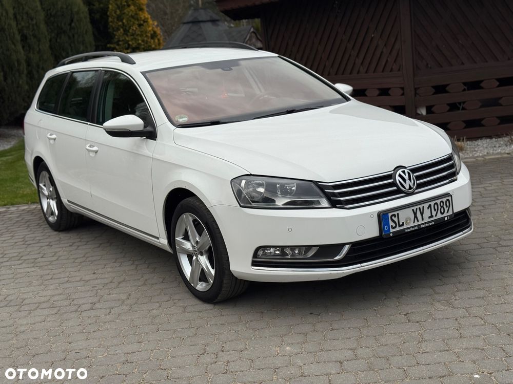 Volkswagen Passat - 1