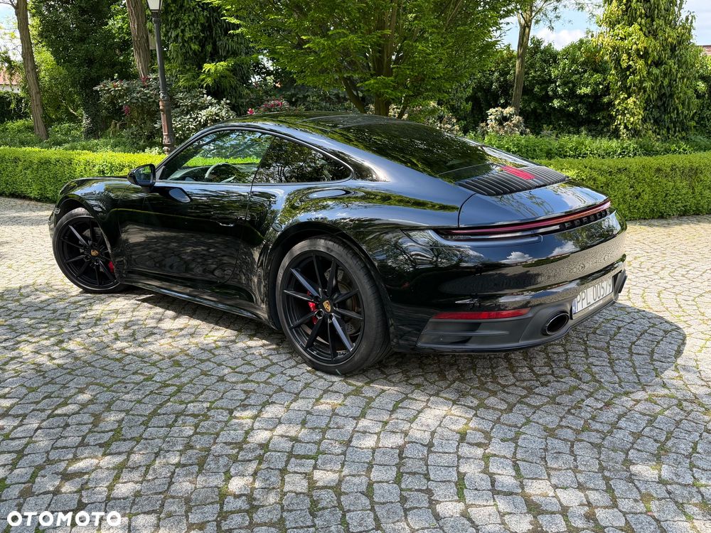 Porsche 911 Carrera S - 6