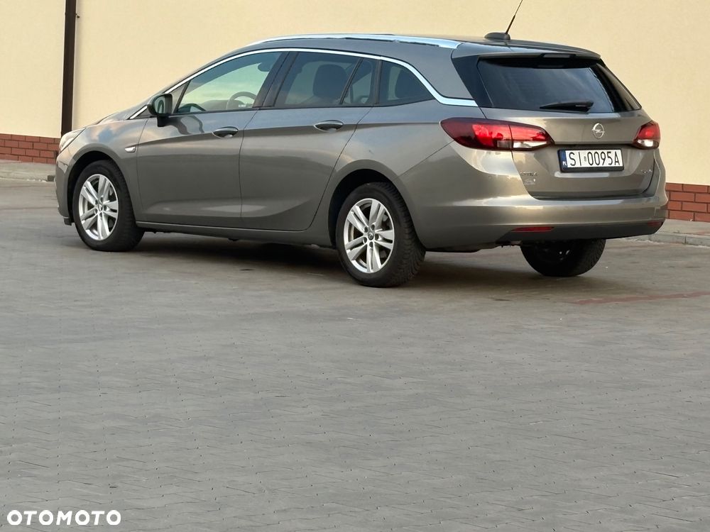 Opel Astra - 35