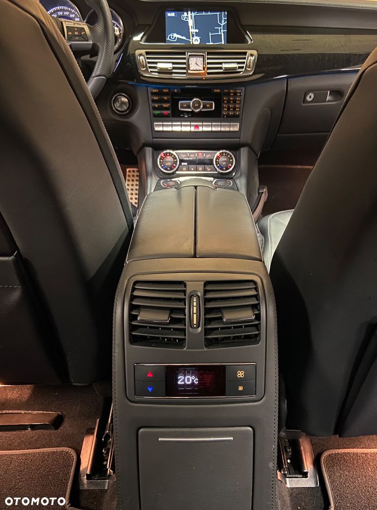 Mercedes-Benz CLS 500 4Matic 7G-TRONIC - 19