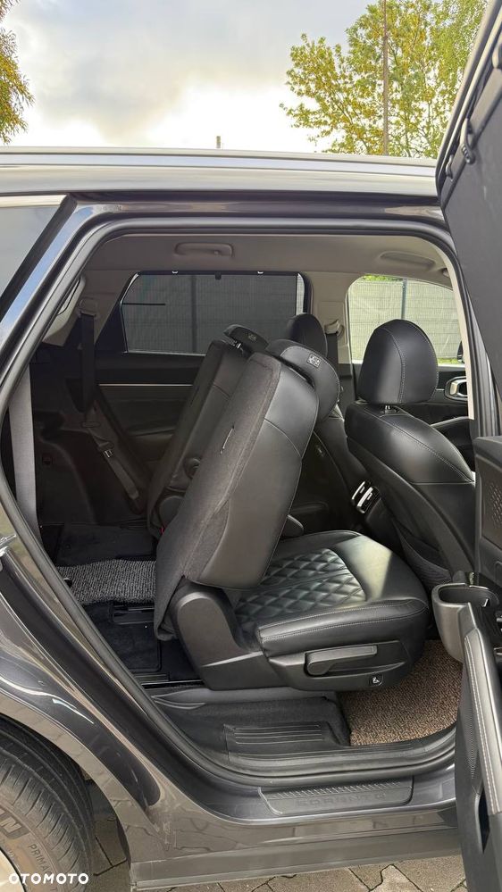 Kia Sorento - 32