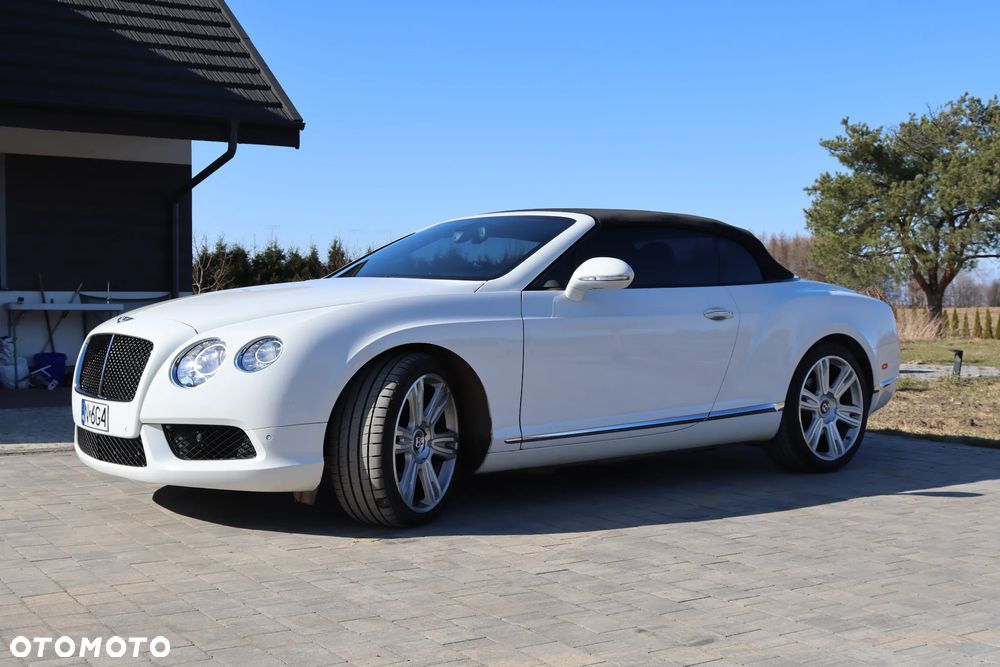 Bentley Continental GT V8 Convertible - 26