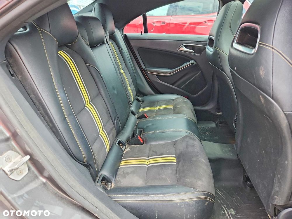 Mercedes-Benz CLA 250 4Matic 7G-DCT - 9