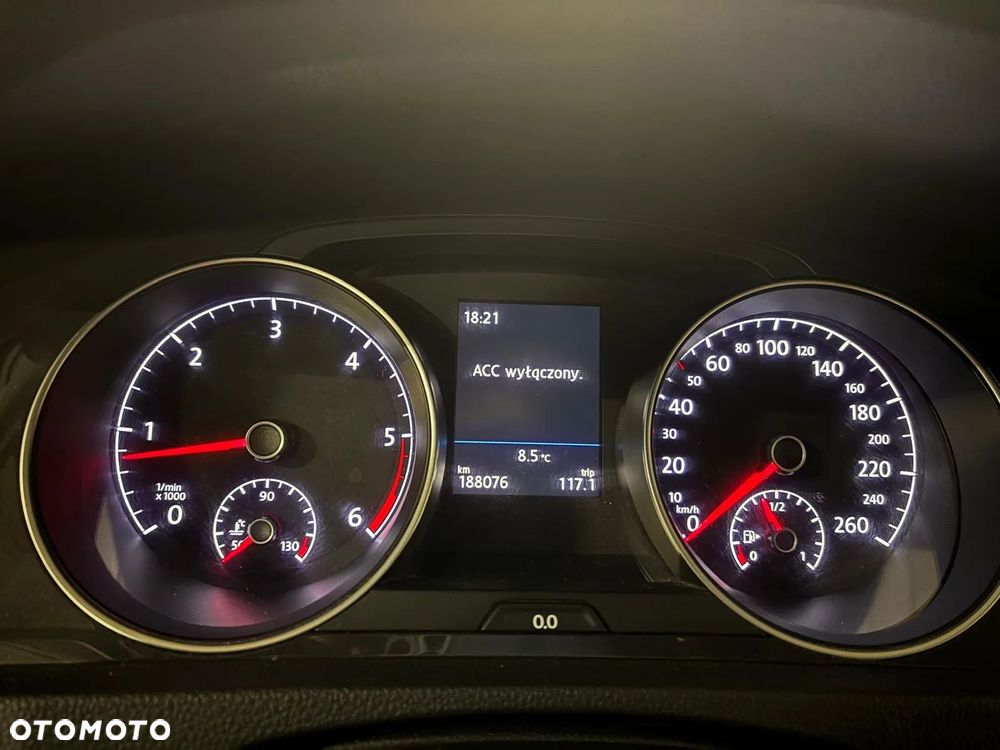 Volkswagen Golf VII 1.6 TDI BMT Comfortline - 9