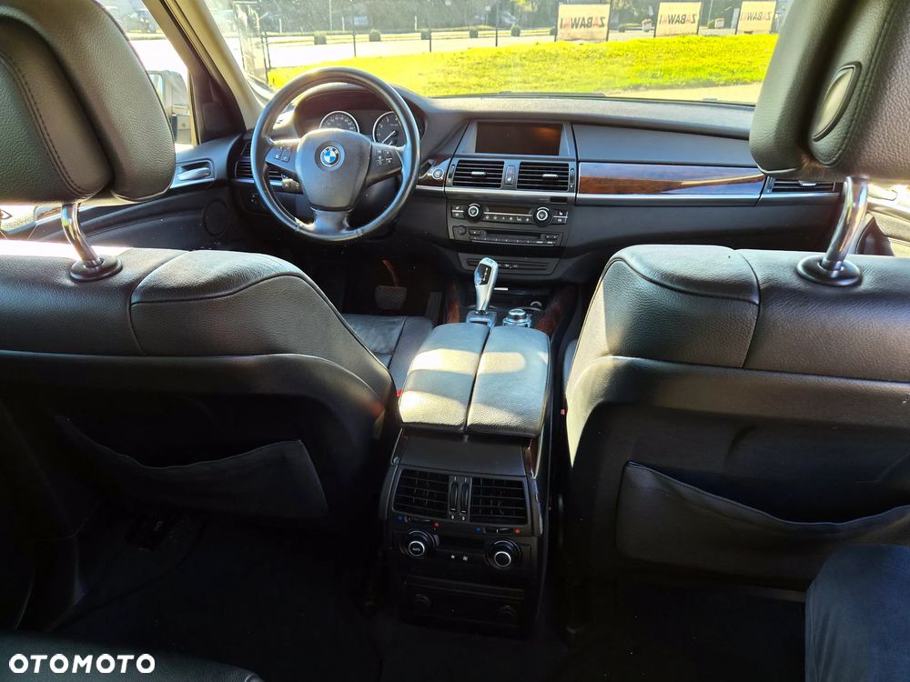 BMW X5 xDrive35i - 26