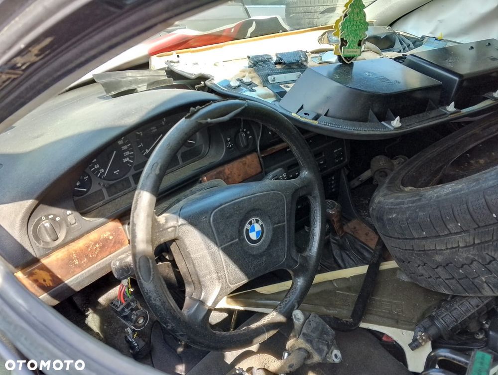 BMW Seria 5 E39  (95-00r.) 2.0 B 150KM. Silnik TU5JP4 Skrzynia 20CP91 lakier 303 - COSMOSSCHWARZ. Cały na części. GWARANCJA !!! - 7