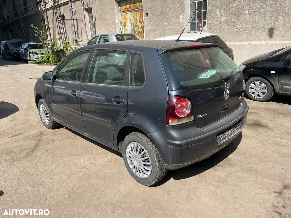 Dezmembrez VW Volkswagen Polo 9N facelift 2007 1,4 TDI gri-albastru - 7
