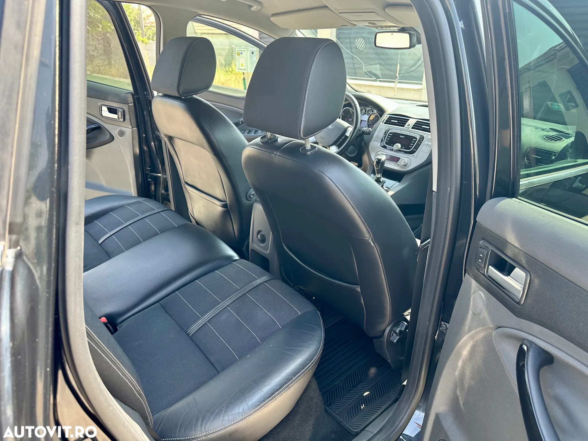 Ford Kuga 2.0 TDCi 4WD Powershift Titanium - 16