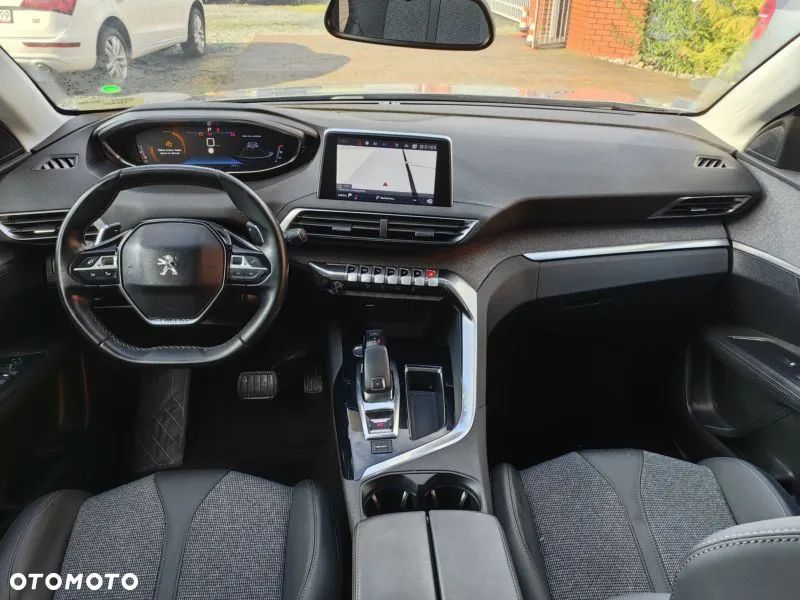 Peugeot 3008 1.5 BlueHDi Allure Pack S&S EAT8 - 23