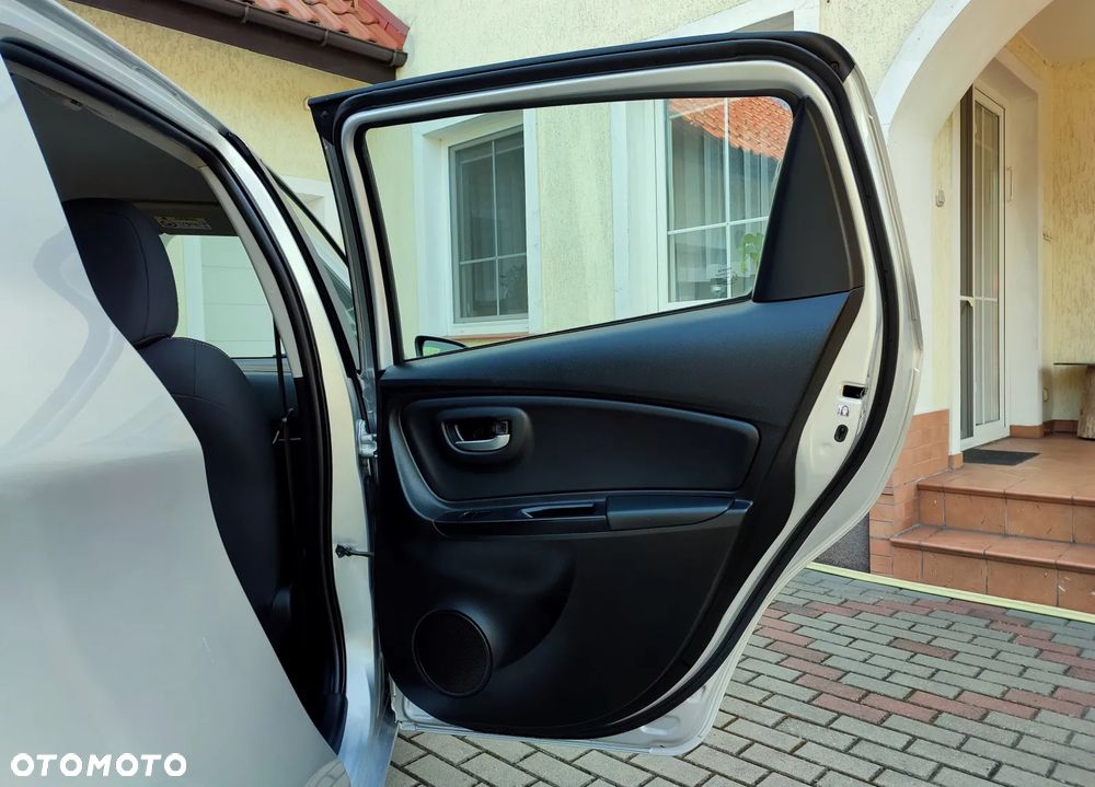 Toyota Yaris 1.0 Premium - 20