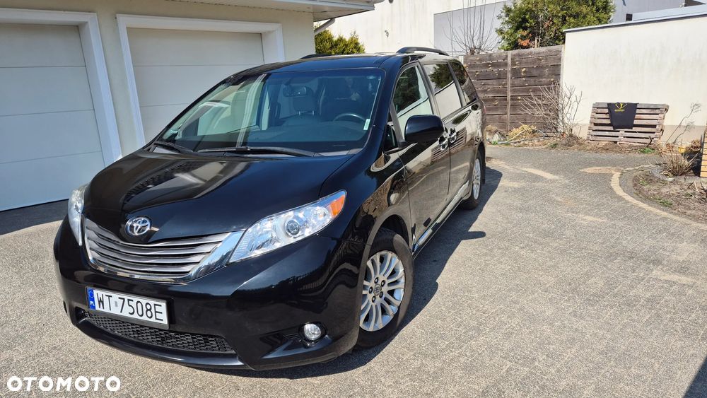 Toyota Sienna 3.5 V6 - 3