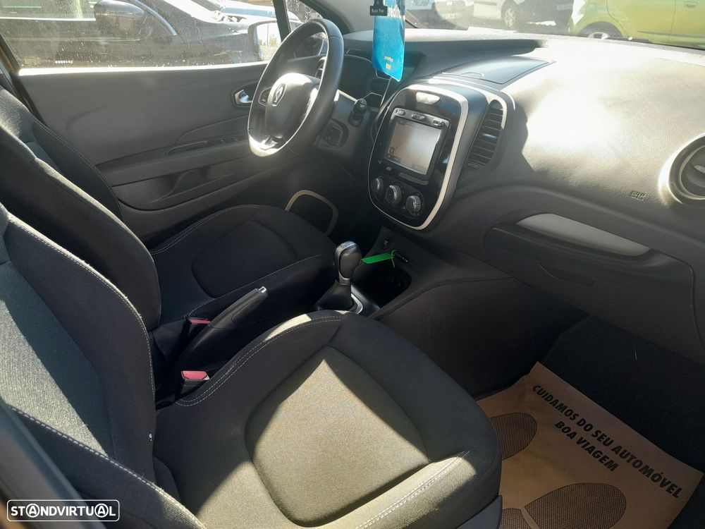 Renault Captur 1.2 TCe Exclusive EDC - 10