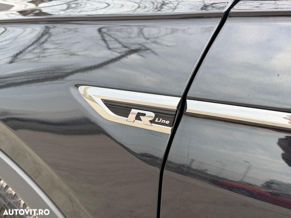 Volkswagen Tiguan 2.0 TDI SCR 4MOTION DSG R-Line - 28