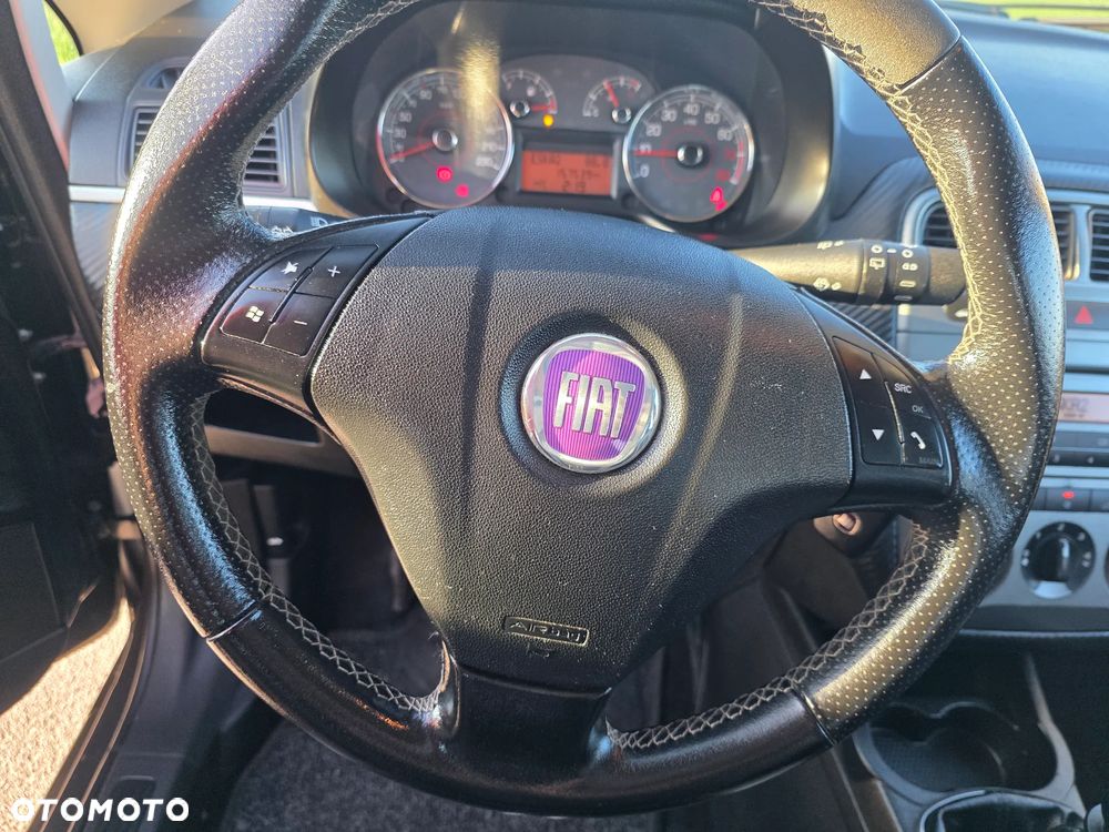 Fiat Grande Punto - 14