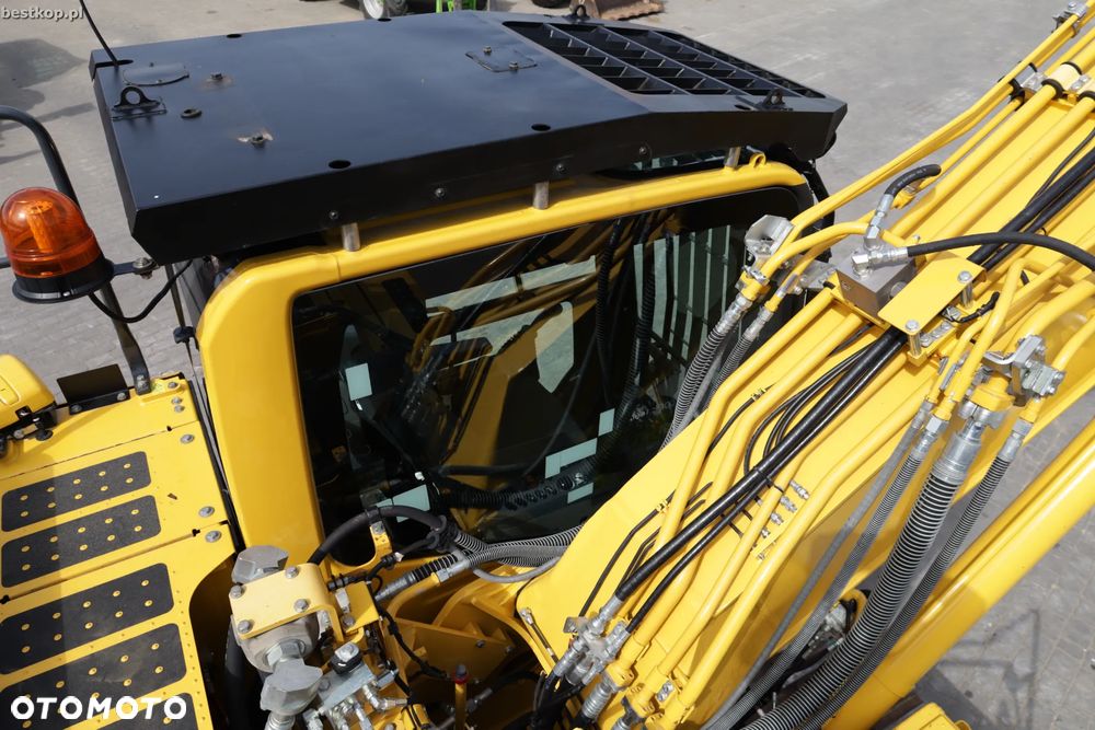 Komatsu PC210LC-11 - 26