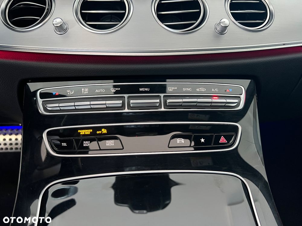 Mercedes-Benz Klasa E 220 d AMG - 31