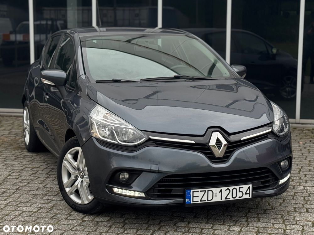 Renault Clio - 1