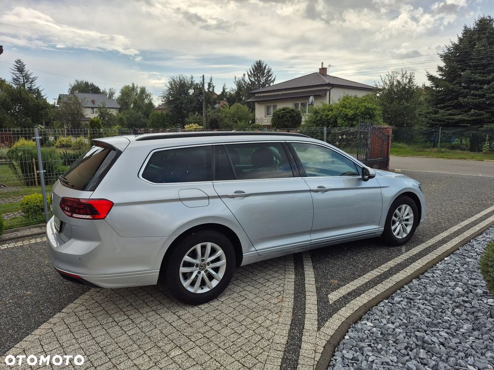 Volkswagen Passat 2.0 TDI EVO Business DSG - 9