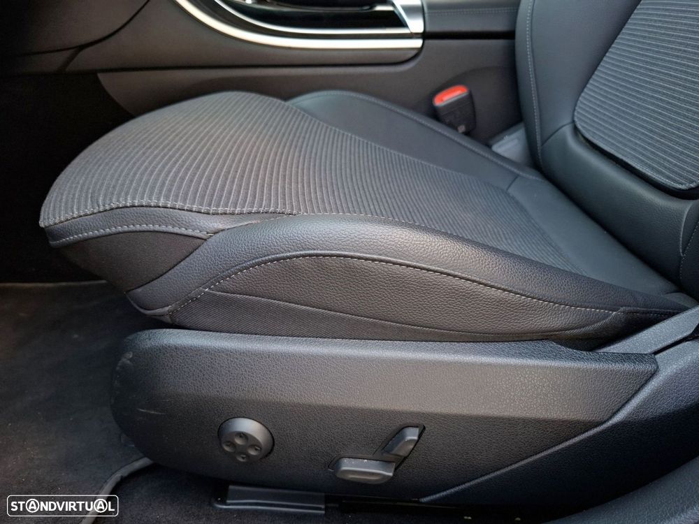 Mercedes-Benz C 300 de Avantgarde - 15