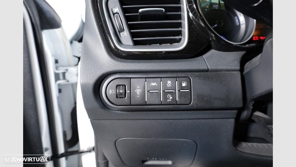 Kia XCeed 1.6 GDi PHEV Drive - 9