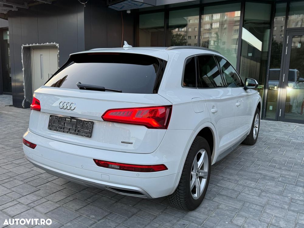 Audi Q5 40 TDI quattro S tronic - 8