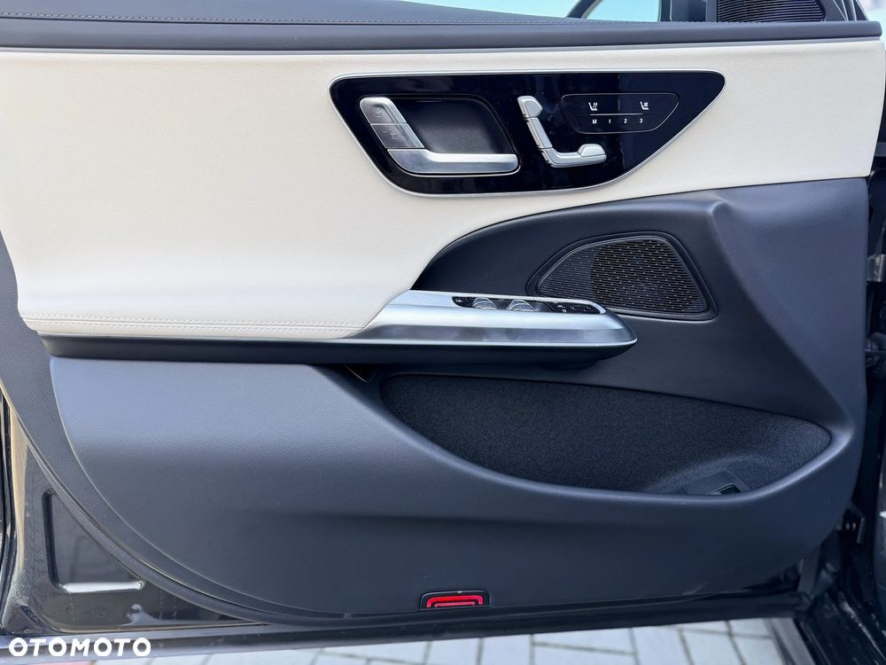 Mercedes-Benz Klasa E - 18