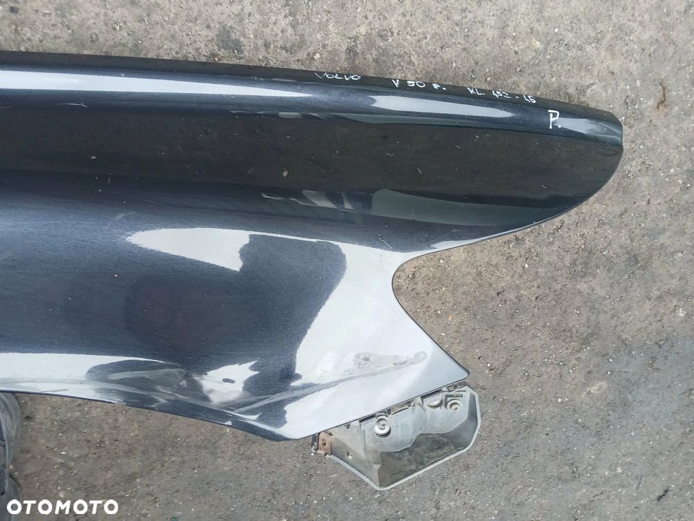 Volvo V 50 Błotnik prawy KOD LAKIERU 452-46 - 2