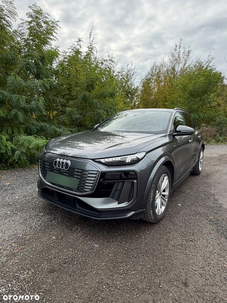 Audi Q6 e-tron 83kWh - 1