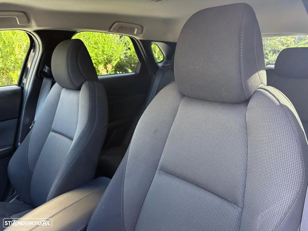 Mazda CX-30 2.0 Sky-G Evolve AT i-Active - 32