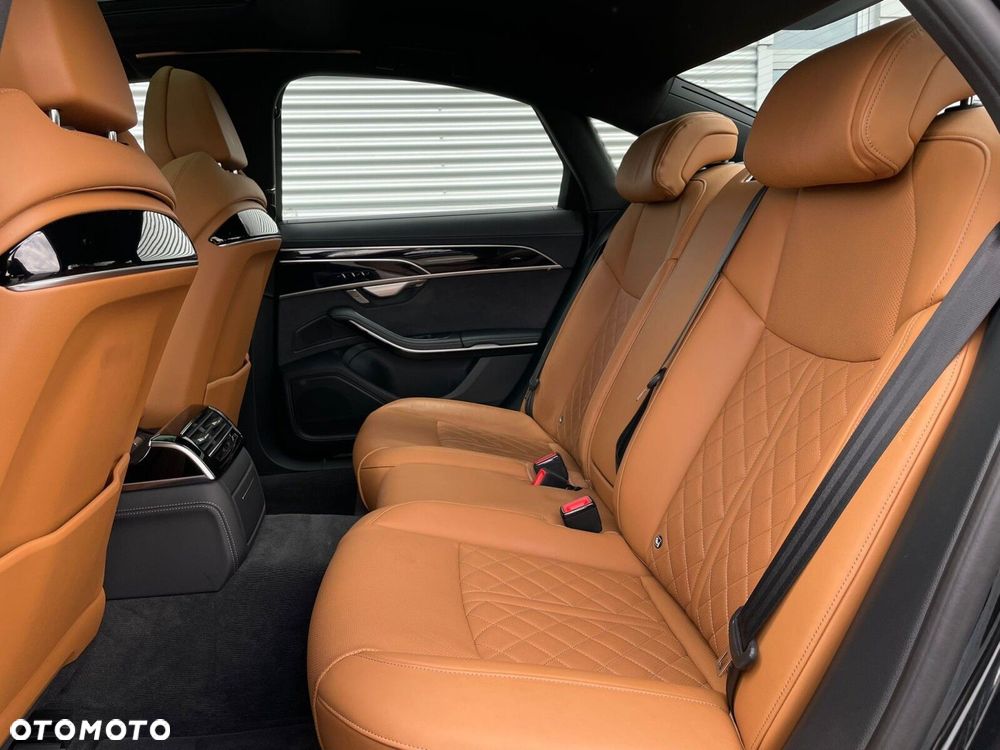 Audi A8 - 13