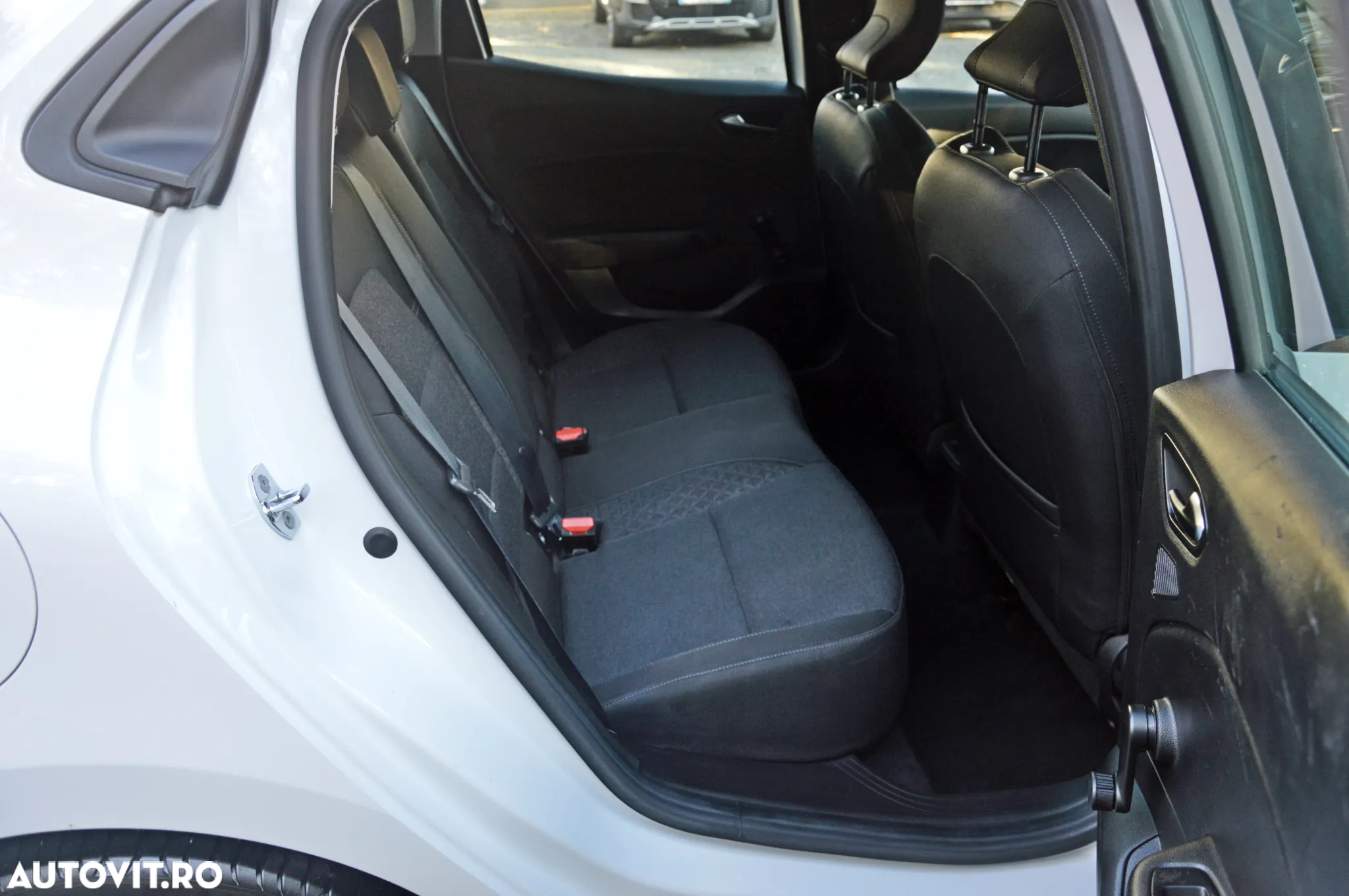 Renault Clio E-TECH Hybrid 140 BUSINESS EDITION - 7