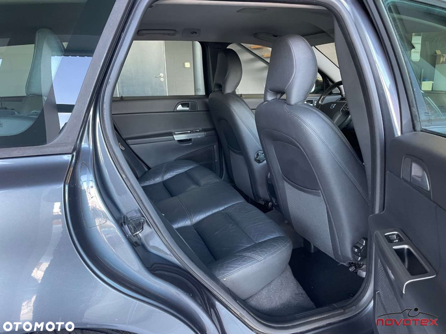 Volvo V50 - 16