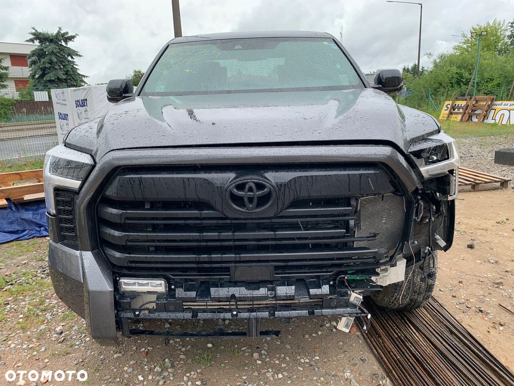 Toyota Tundra - 16