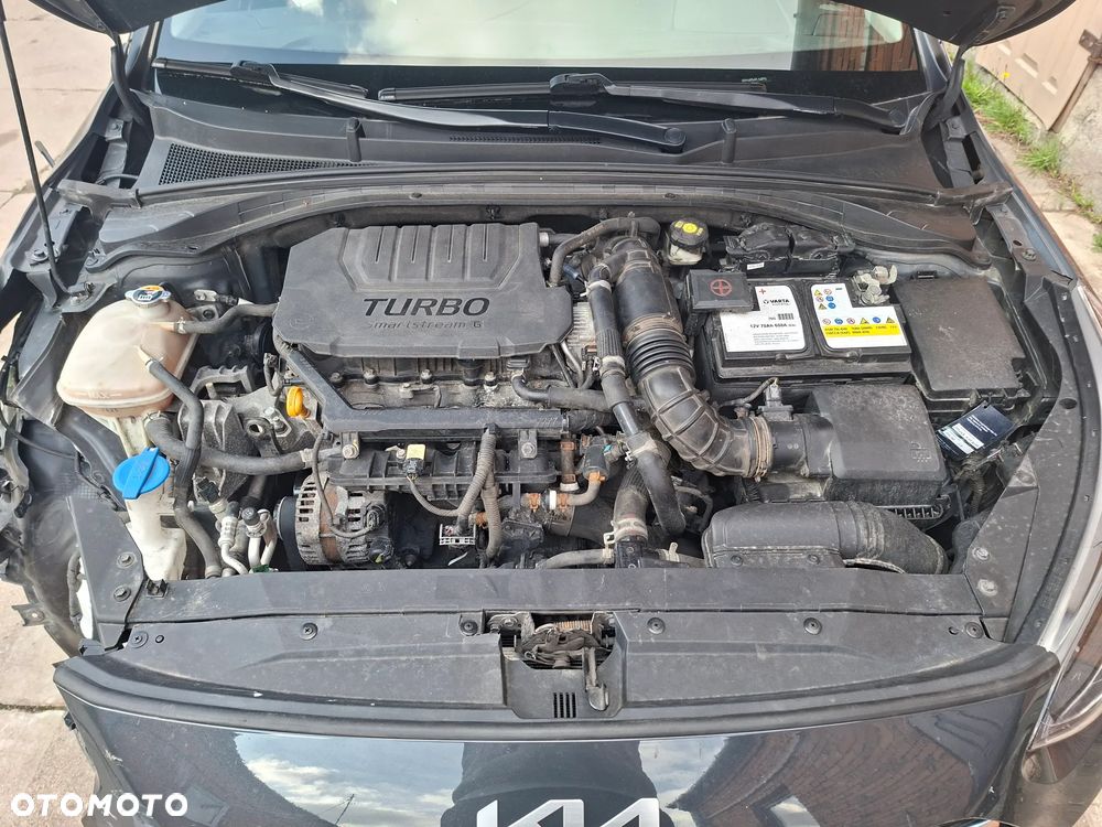 Kia Ceed - 8